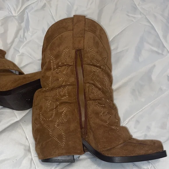 Brown Suede Women's Cowboy Boots - Picture 4 of 5